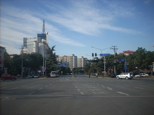 济南市英雄山路道路整修糖心vlog
