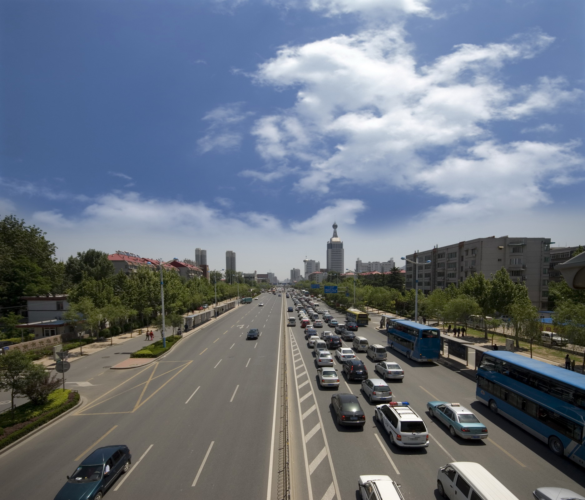 济南市经十路道路与环境建设糖心vlog
